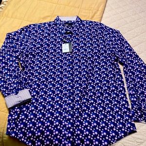 New with tags Quieti XL dress shirt